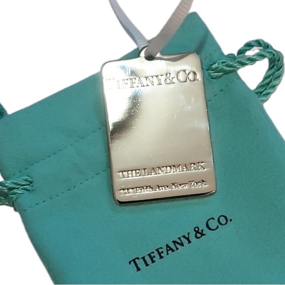 Tiffany & Co. Silver Christmas Decoration exclusive to the Landmark Location - Picture 7 of 7